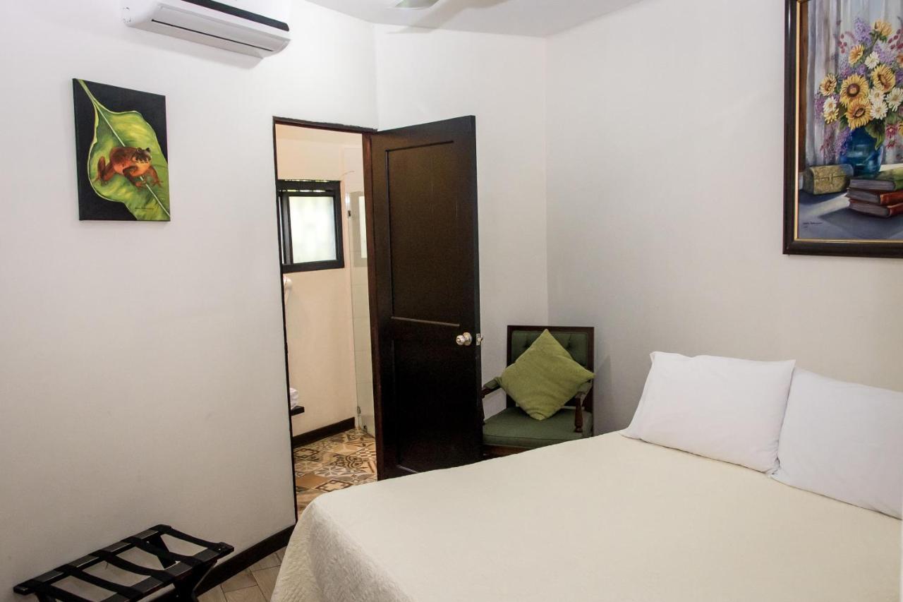 Casa Maria Aeropuerto B&B Rio Segundo Екстер'єр фото